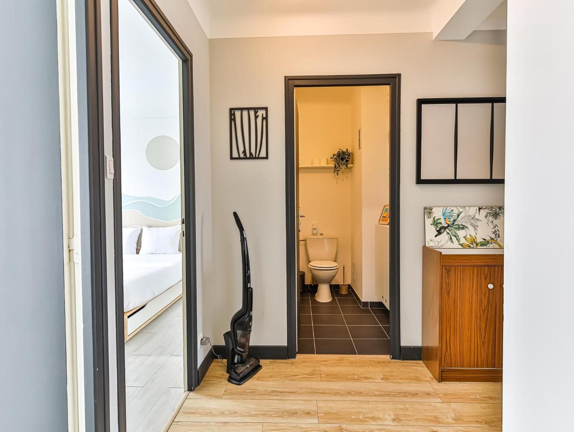 Appartement Cocooning Proche Centre Ville Et Gare เลส์ซาบล์-โดล็อนน์ ภายนอก รูปภาพ