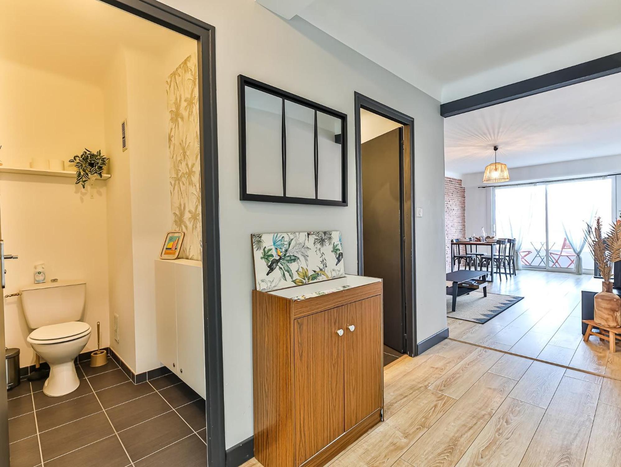 Appartement Cocooning Proche Centre Ville Et Gare เลส์ซาบล์-โดล็อนน์ ภายนอก รูปภาพ