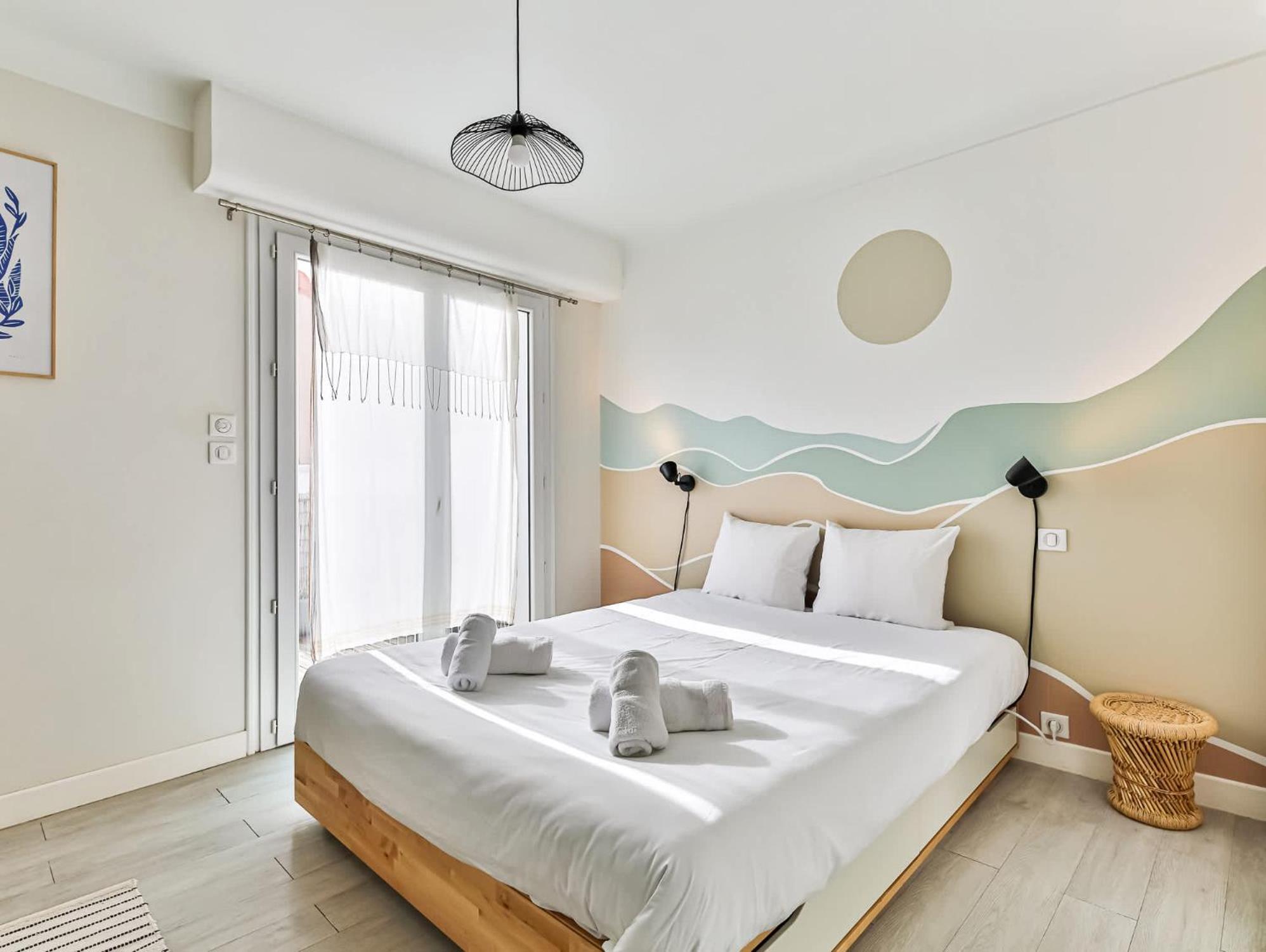 Appartement Cocooning Proche Centre Ville Et Gare เลส์ซาบล์-โดล็อนน์ ภายนอก รูปภาพ
