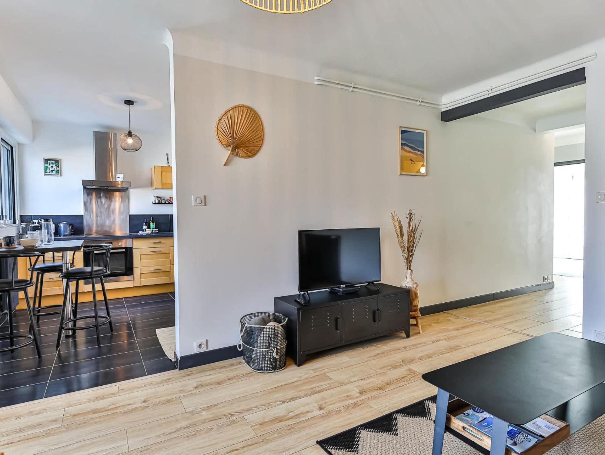 Appartement Cocooning Proche Centre Ville Et Gare เลส์ซาบล์-โดล็อนน์ ภายนอก รูปภาพ