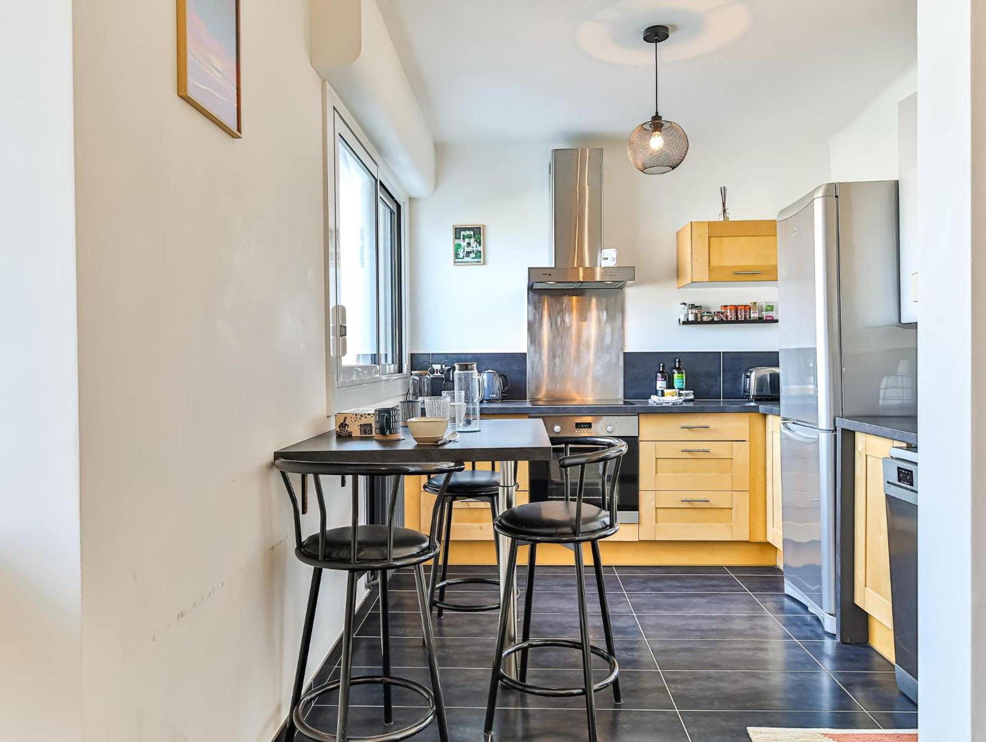 Appartement Cocooning Proche Centre Ville Et Gare เลส์ซาบล์-โดล็อนน์ ภายนอก รูปภาพ