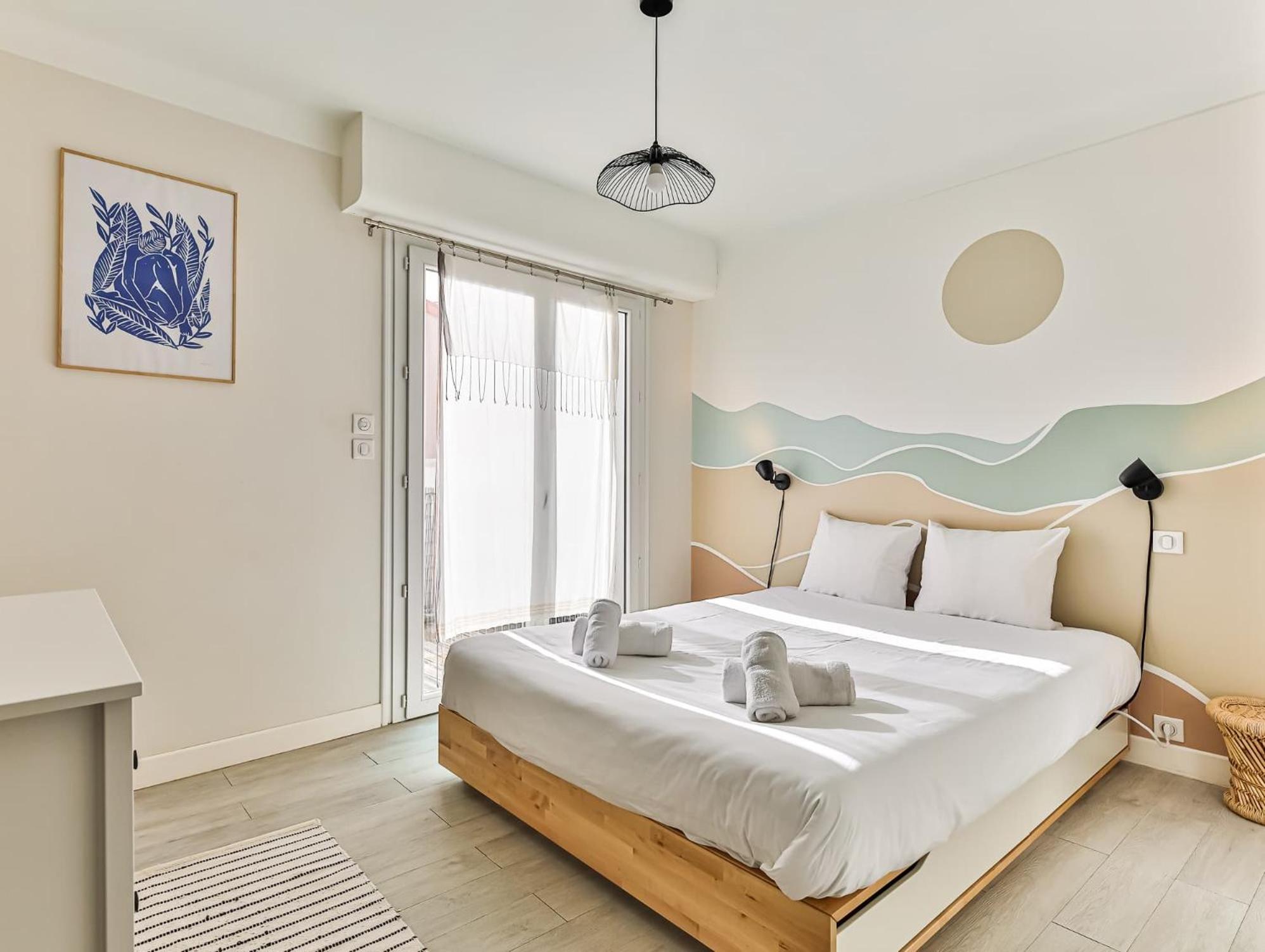 Appartement Cocooning Proche Centre Ville Et Gare เลส์ซาบล์-โดล็อนน์ ภายนอก รูปภาพ
